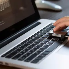 Jak przenieść prezentację z PowerPointa na pendrive bez problemów