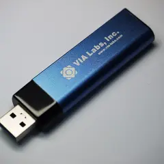 Jak się pisze pendrive? Odkryj poprawną pisownię i błędy