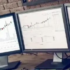 Jak podłączyć drugi monitor do komputera Windows 10 i uniknąć problemów