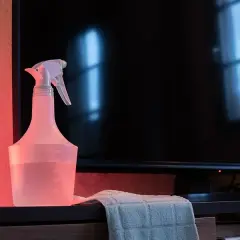 Czym czyścić telewizor OLED, aby nie uszkodzić ekranu?