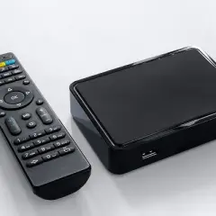 Jak zrobić z telewizora smart TV – proste sposoby na transformację