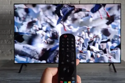 Jak ustawić programy w telewizorze i uniknąć problemów z kanałami