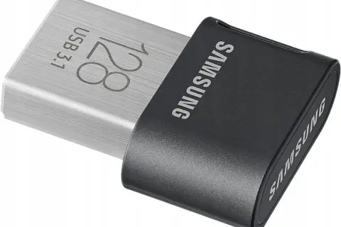 Jakiego pendrive kupić, aby uniknąć rozczarowania i zaoszczędzić?