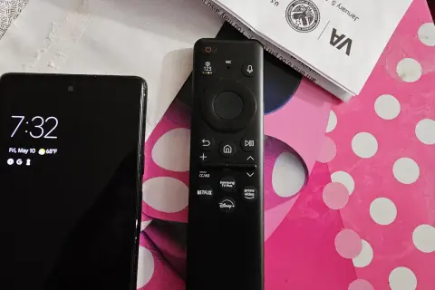 Jak wyłączyć automatyczne wyłączanie telewizora Samsung i uniknąć frustracji