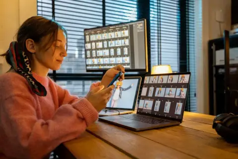 Jak zgrać zdjęcia z telefonu na pendrive bez problemów i stresu