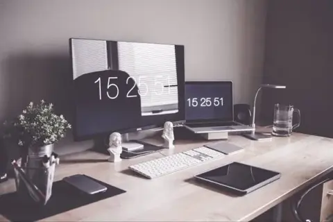 Jak przełączyć ekran z laptopa na monitor bez zbędnych problemów