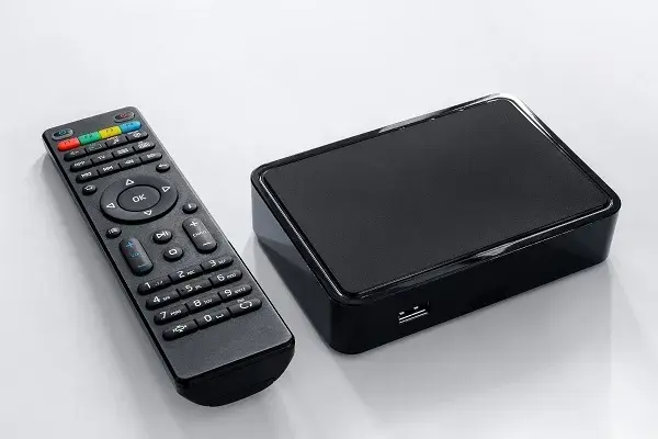Jak zrobić z telewizora smart TV – proste sposoby na transformację