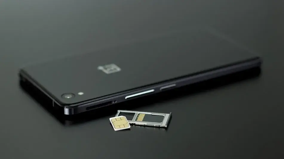 Jak podłączyć pendrive do telefonu i uniknąć problemów z transferem
