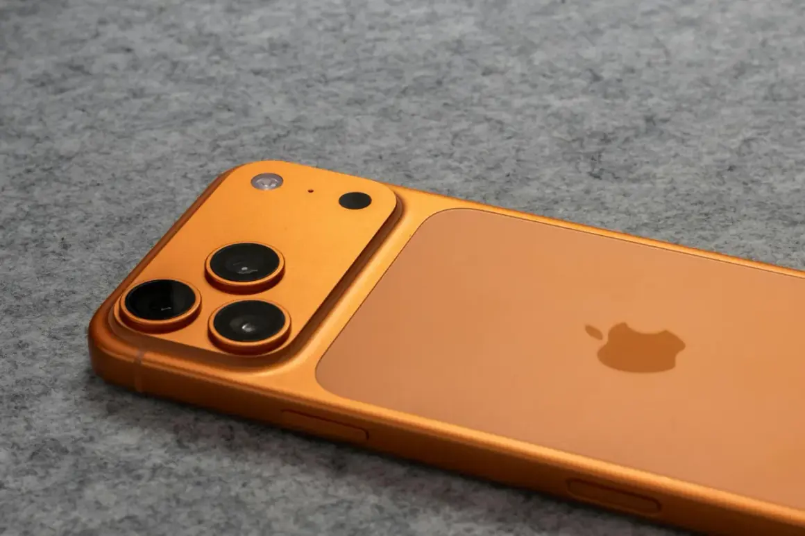 iPhone 17 - co warto wiedzieć przed premierą: przewidywana cena, warianty pamięci i porównanie z poprzednimi modelami Apple