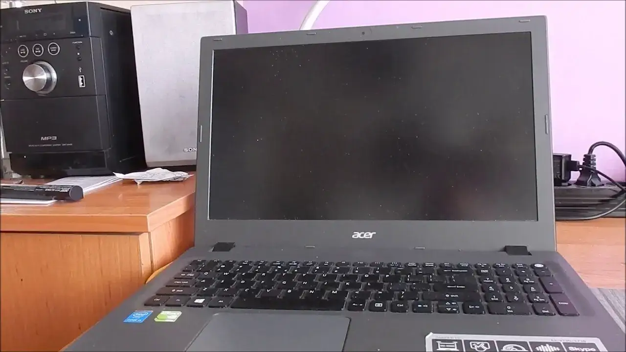 Zdjęcie Gdzie jest bateria w laptopie Acer? Proste sposoby na jej znalezienie