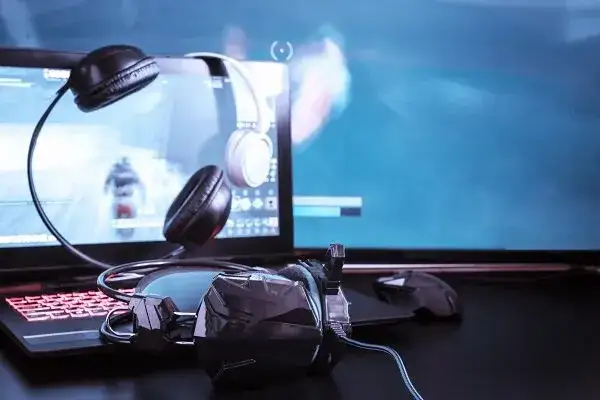 Zdjęcie Jak podłączyć PS4 do laptopa kablem HDMI bez problemów i frustracji